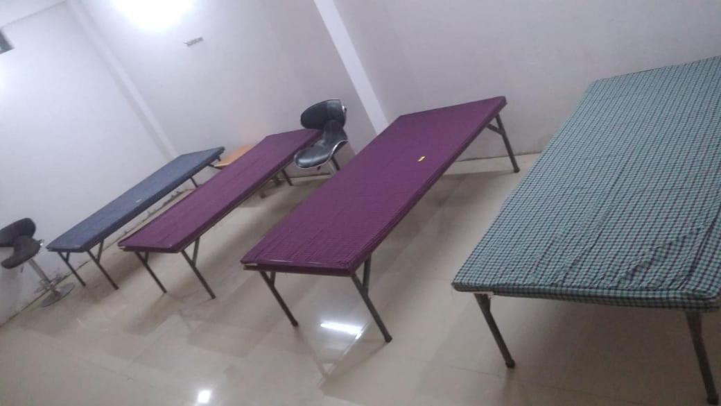 Nityanand Bed and Breakfast Allāhābād Junction Exteriör bild